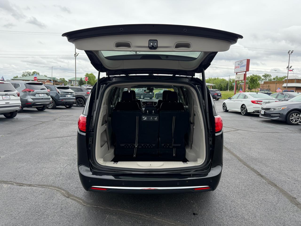 Chrysler Pacifica Touring-L Plus 2019