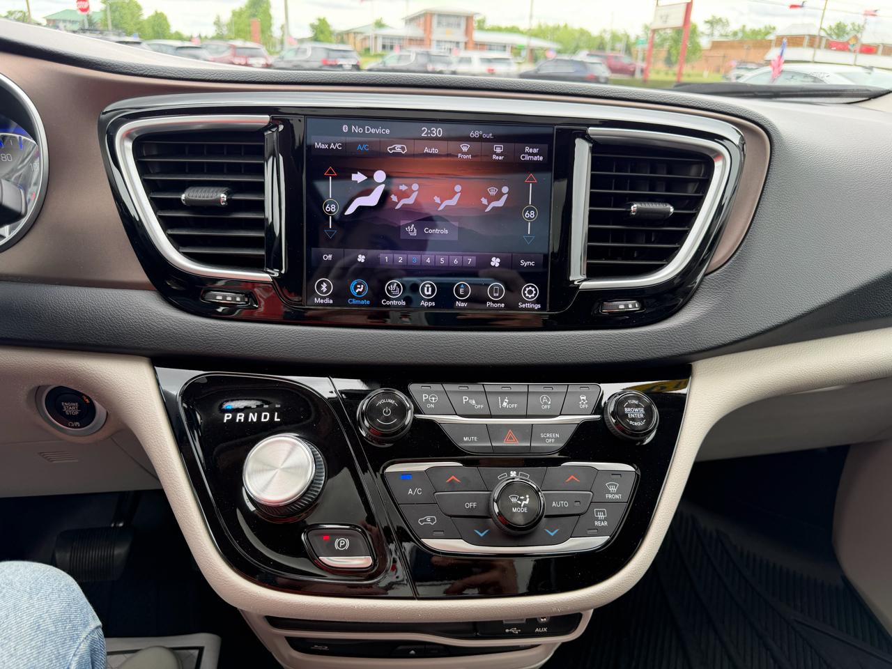 Chrysler Pacifica Touring-L Plus 2019