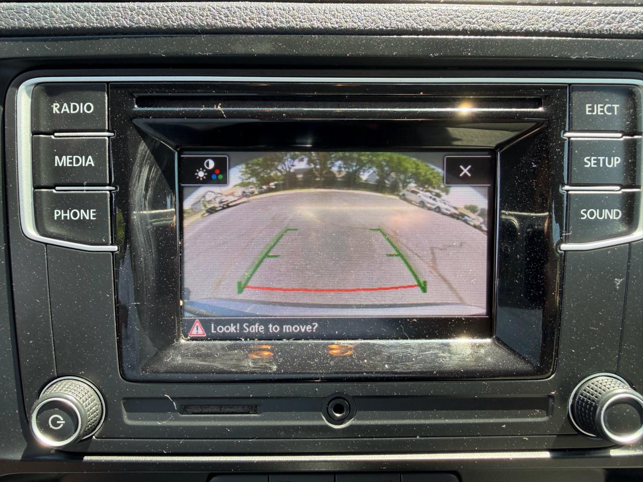 Volkswagen Jetta 1.4T S 6A 2017