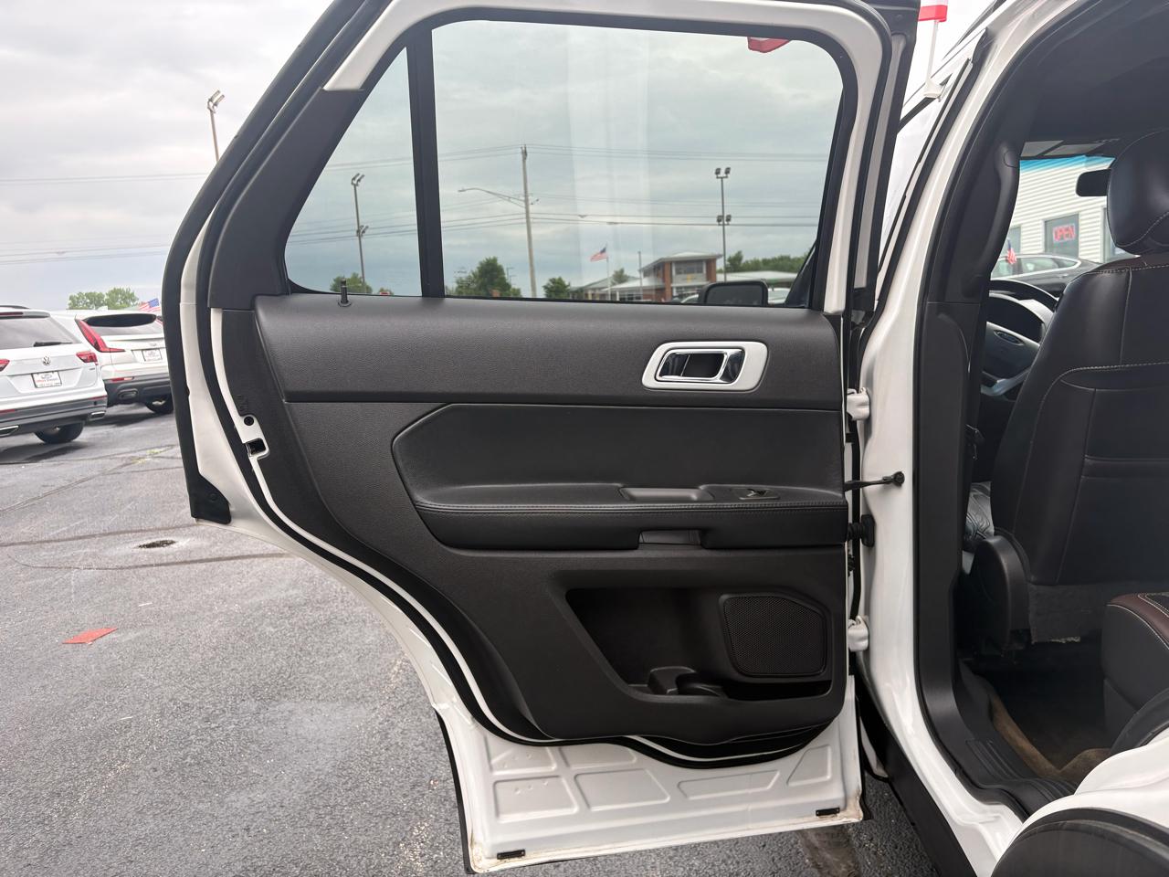 Ford Explorer Sport 4WD 2013