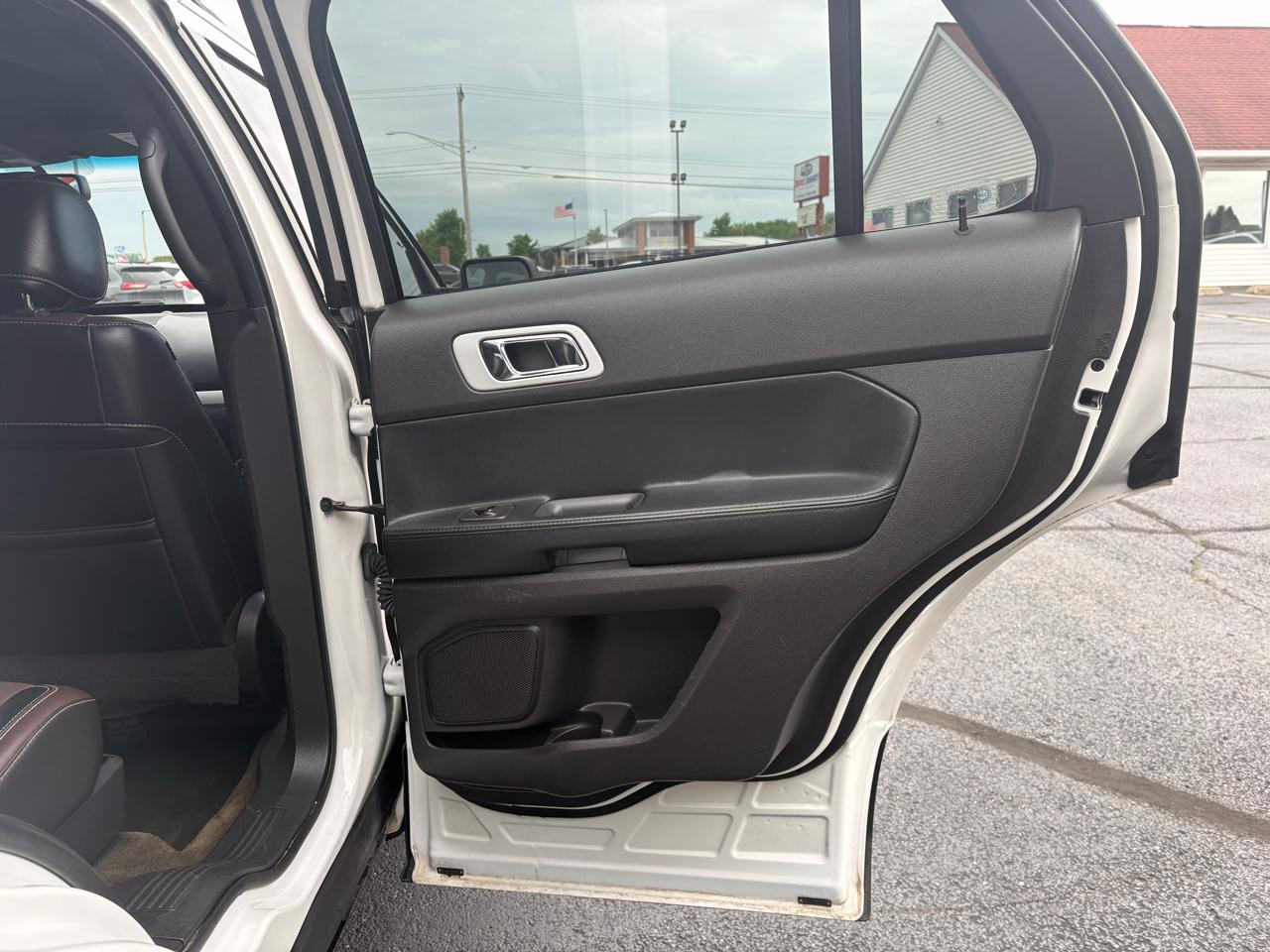 Ford Explorer Sport 4WD 2013