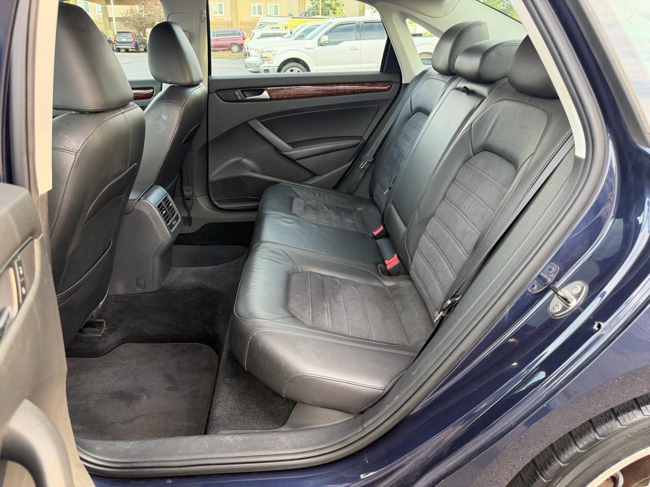 Volkswagen Passat 2.0L TDI SEL Premium 2013