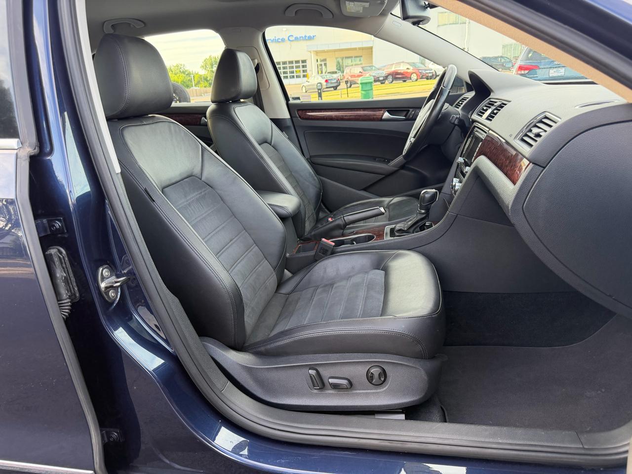 Volkswagen Passat 2.0L TDI SEL Premium 2013