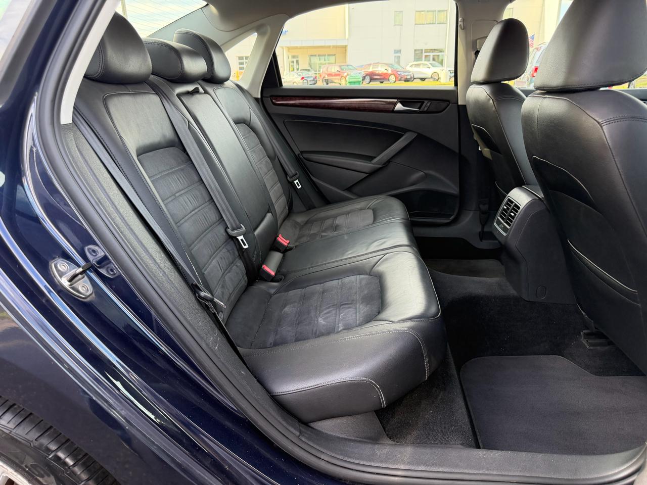 Volkswagen Passat 2.0L TDI SEL Premium 2013