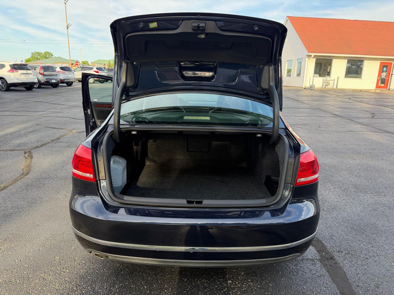 Volkswagen Passat 2.0L TDI SEL Premium 2013