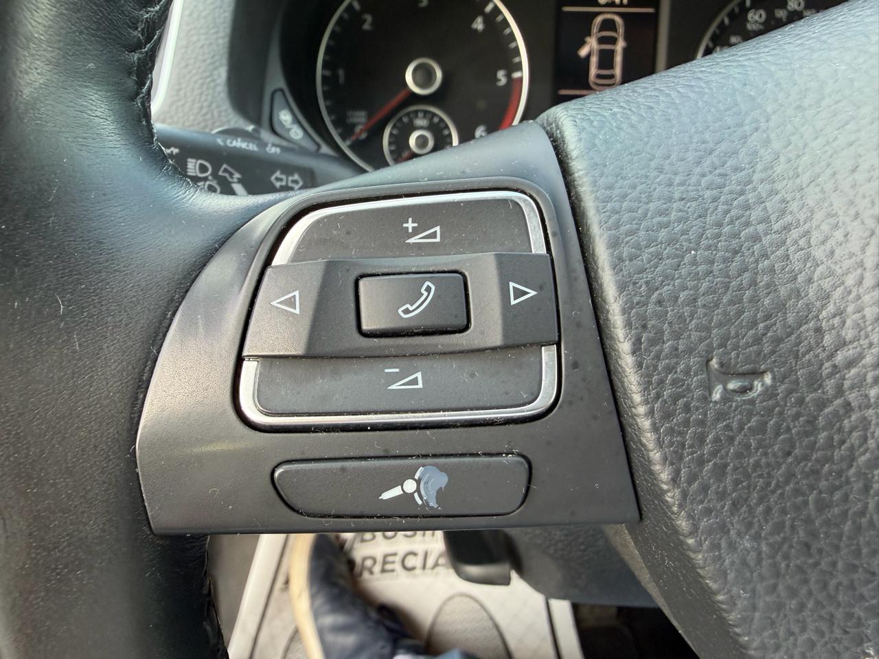 Volkswagen Passat 2.0L TDI SEL Premium 2013