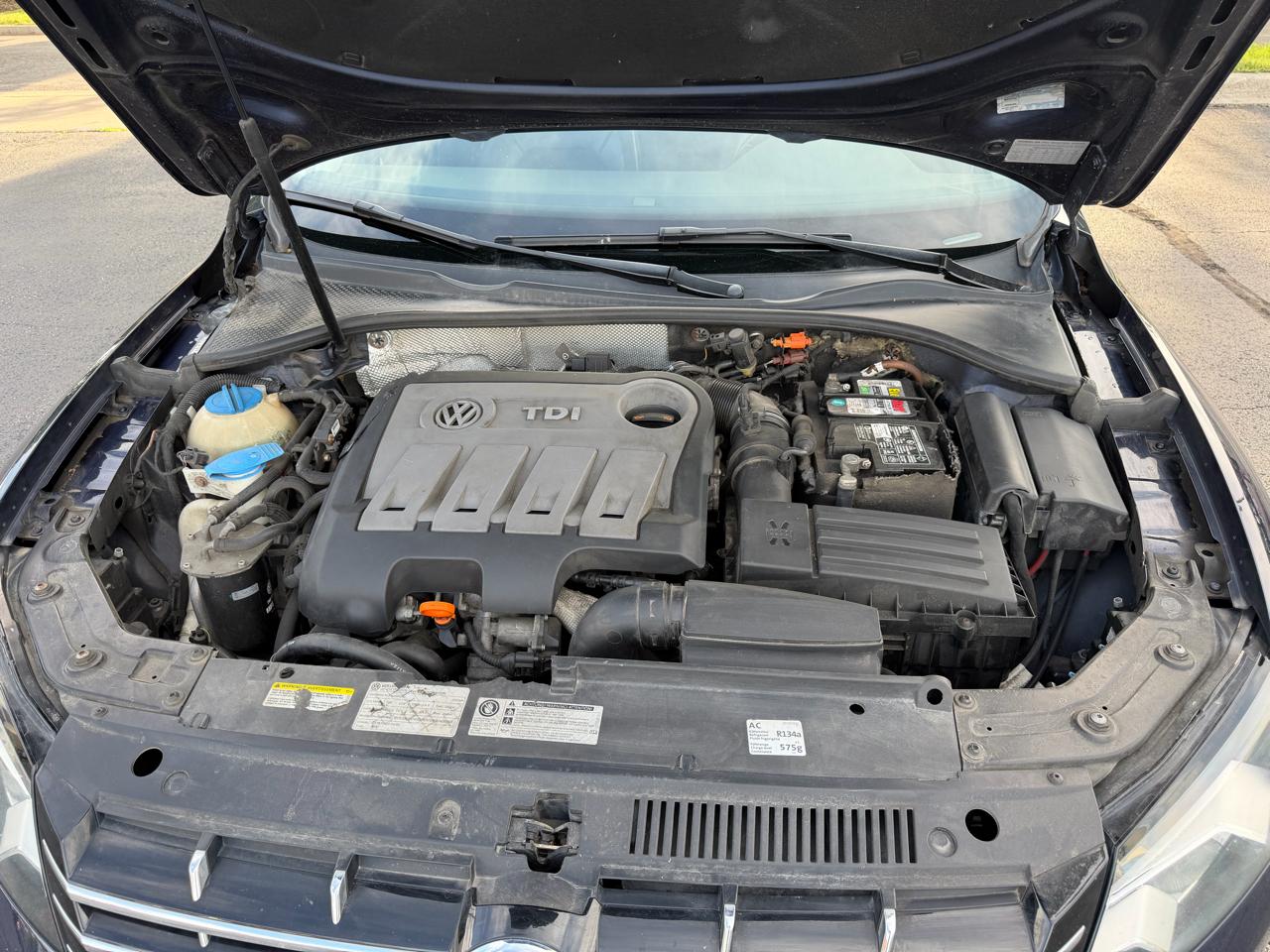 Volkswagen Passat 2.0L TDI SEL Premium 2013