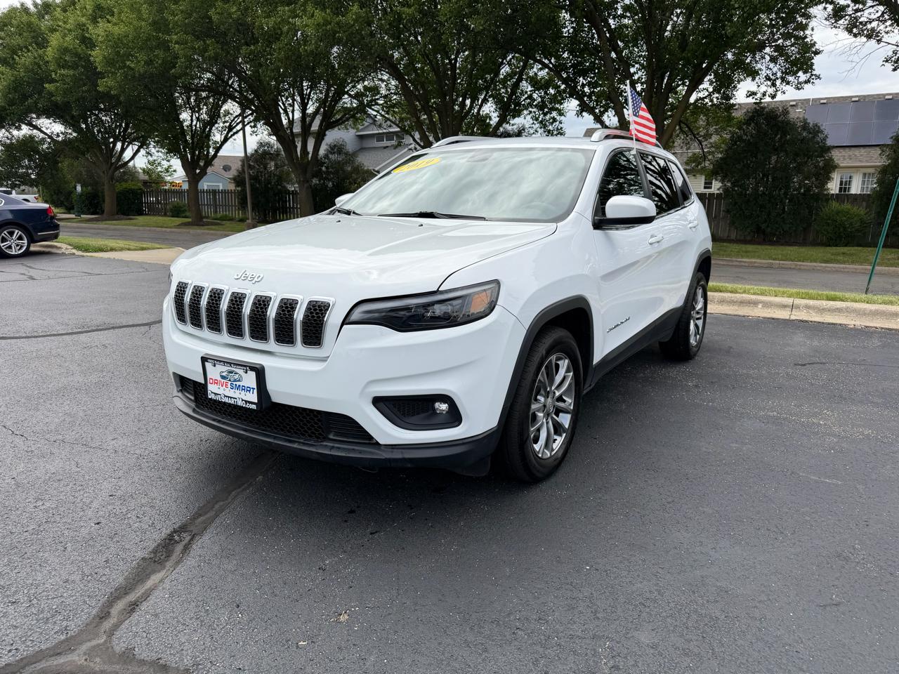 2019 Jeep Cherokee Latitude Plus's photo