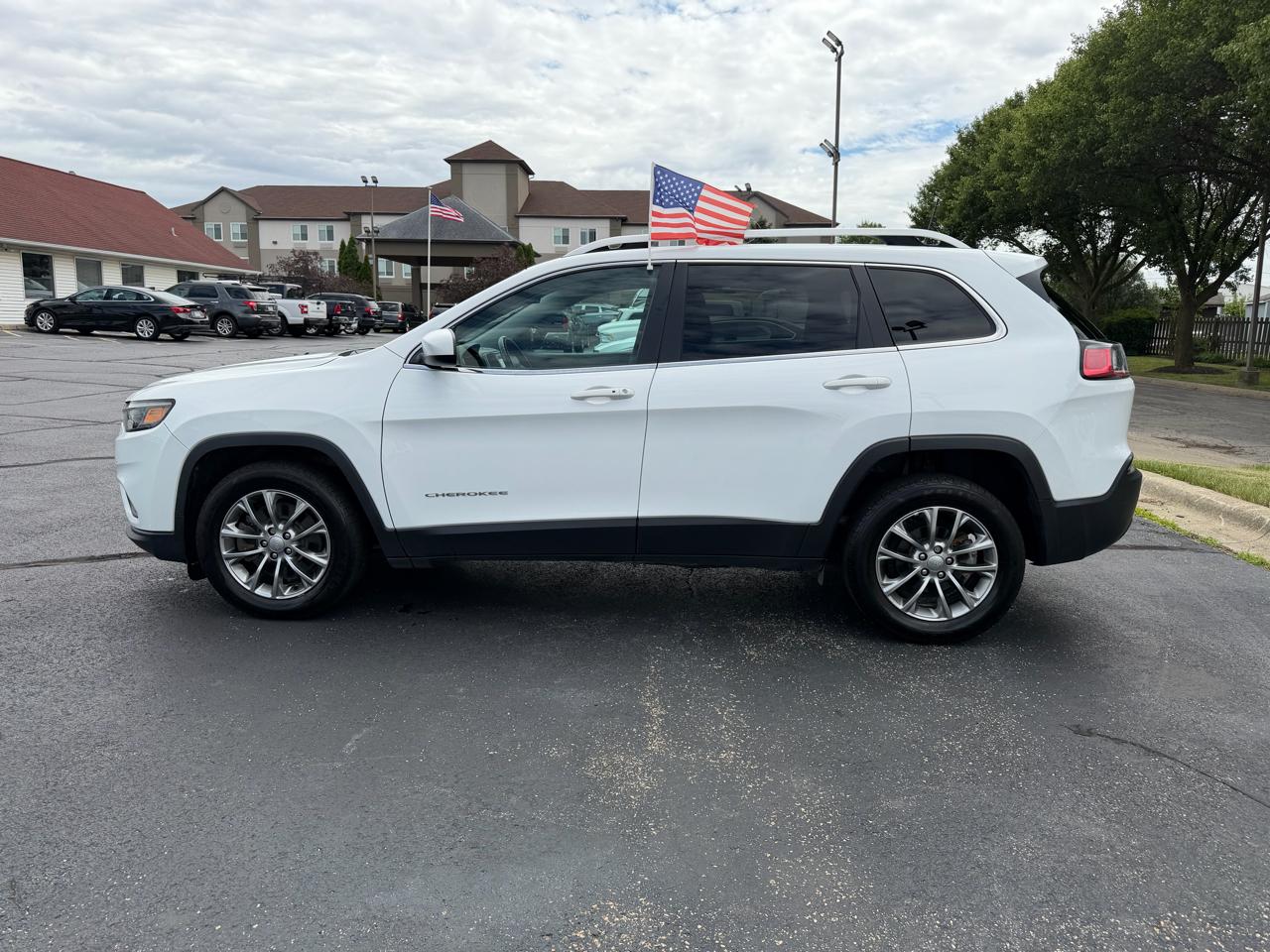 Jeep Cherokee Latitude Plus FWD 2019