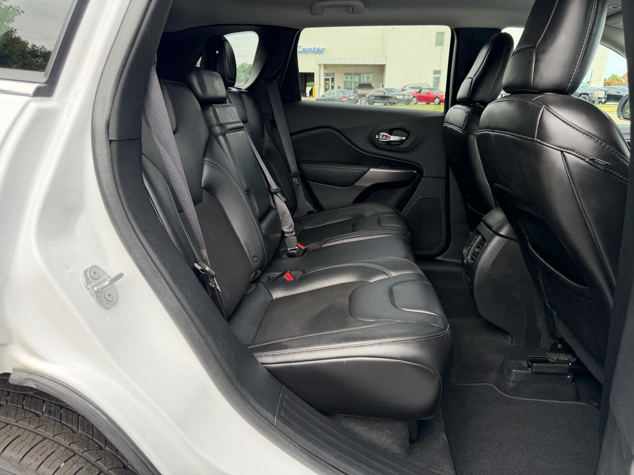 Jeep Cherokee Latitude Plus FWD 2019