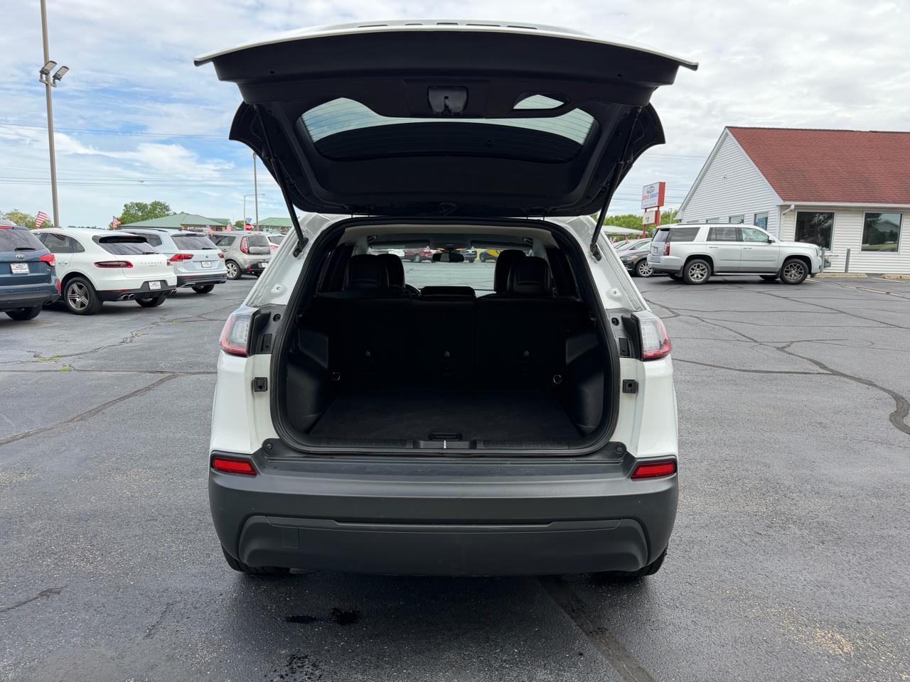 Jeep Cherokee Latitude Plus FWD 2019