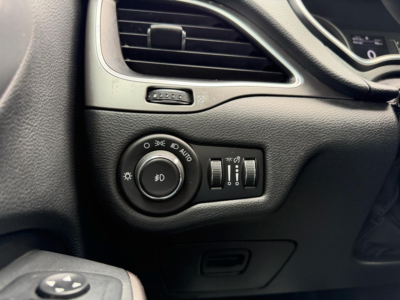 Jeep Cherokee Latitude Plus FWD 2019