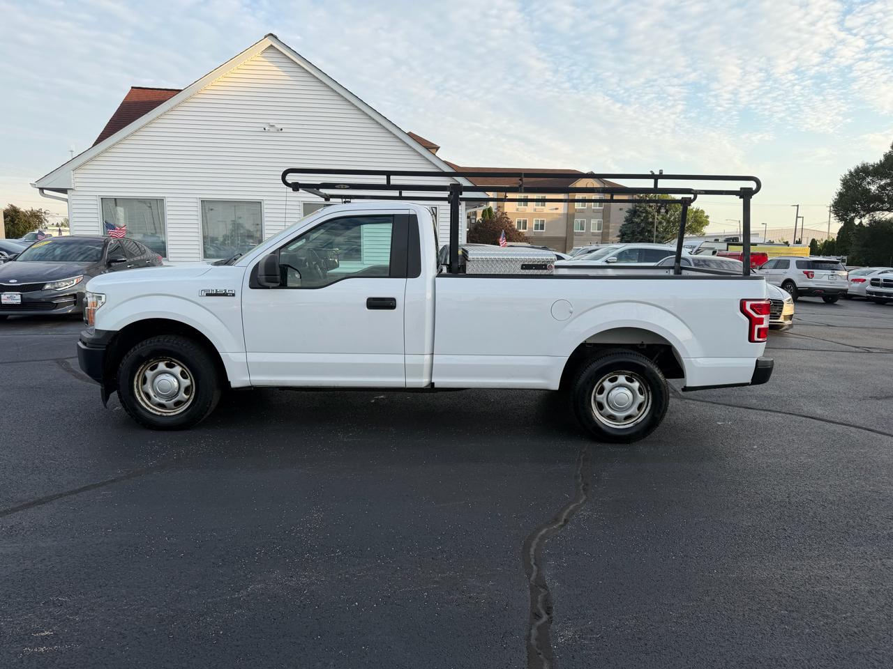 Ford F-150 XL 8-ft. Bed 2WD 2018