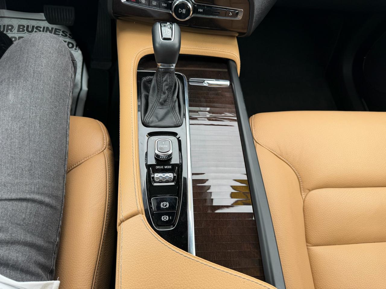 Volvo XC90 T6 Momentum AWD 2017