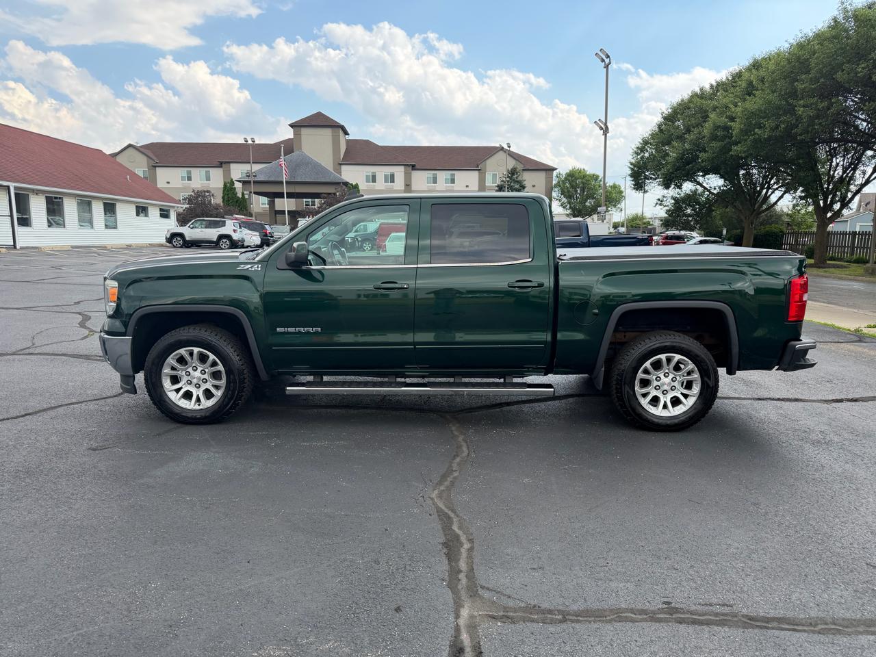 GMC Sierra 1500 SLE Crew Cab Long Box 4WD 2015