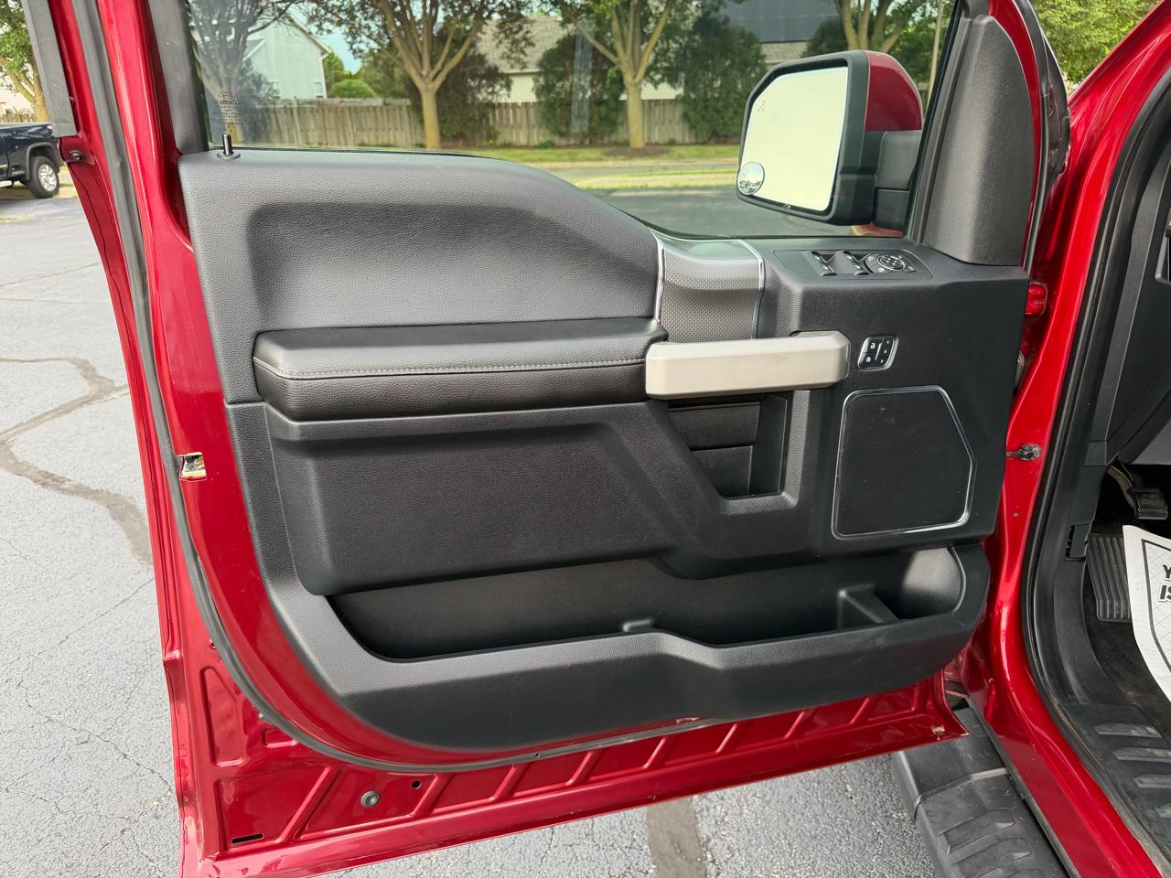 Ford F-150 Lariat SuperCrew 6.5-ft. Bed 4WD 2015