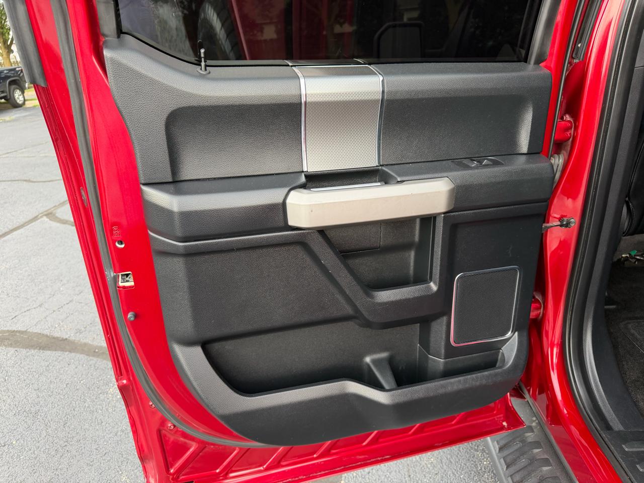 Ford F-150 Lariat SuperCrew 6.5-ft. Bed 4WD 2015