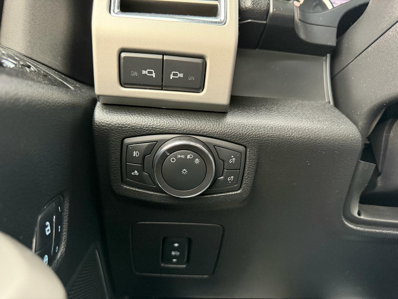 Ford F-150 Lariat SuperCrew 6.5-ft. Bed 4WD 2015