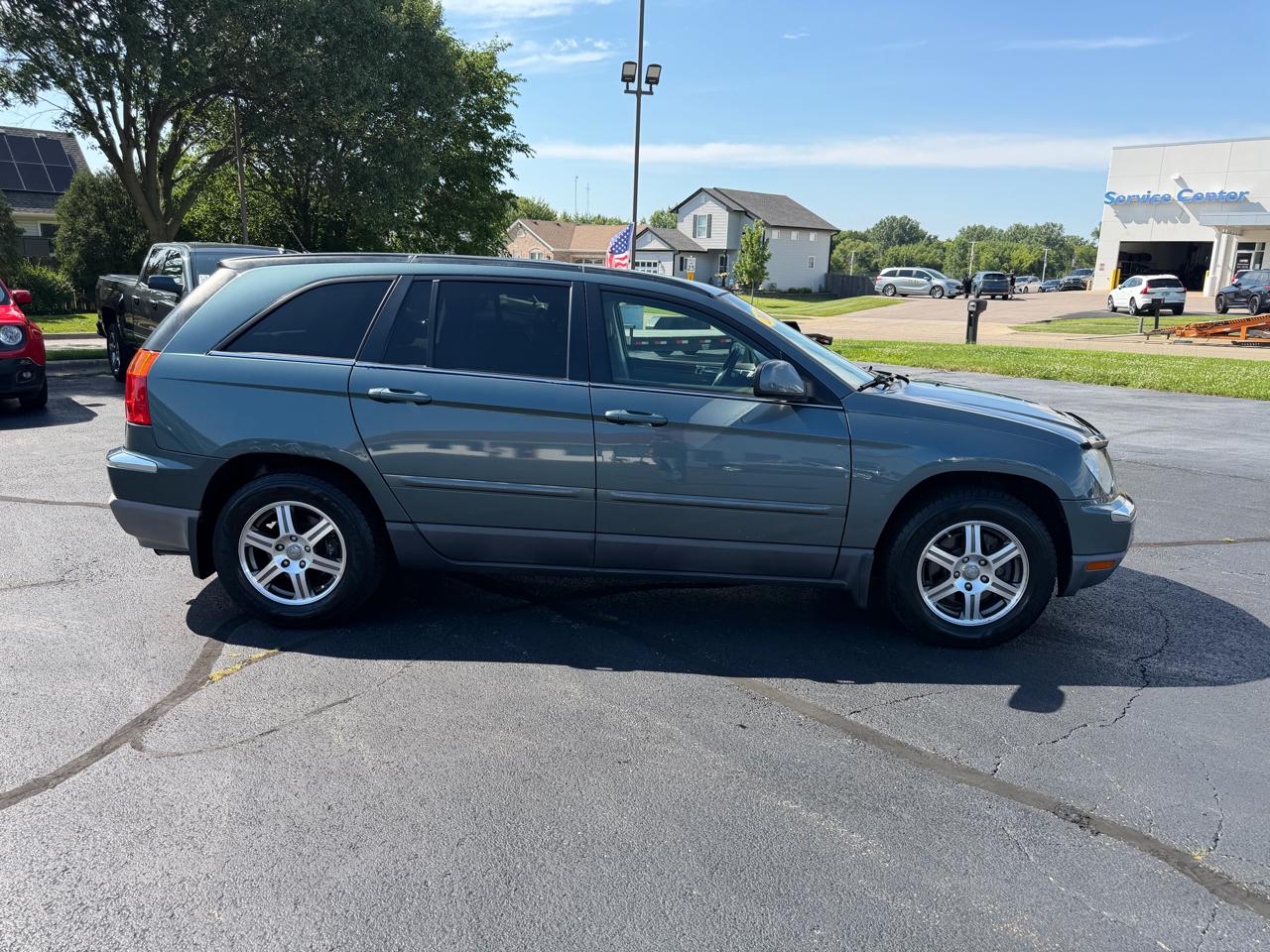 Chrysler Pacifica Touring FWD 2007