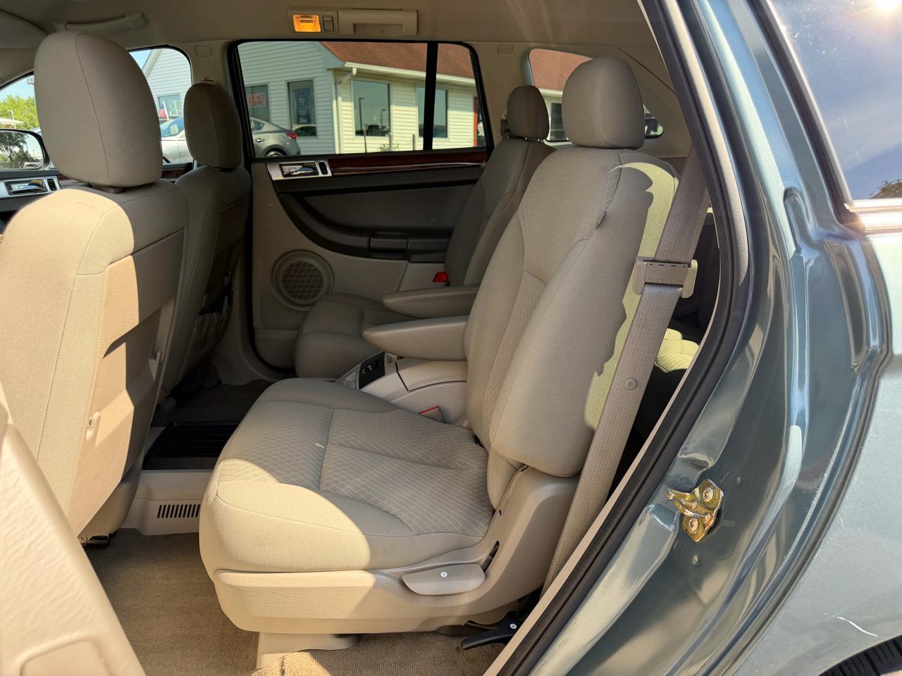 Chrysler Pacifica Touring FWD 2007
