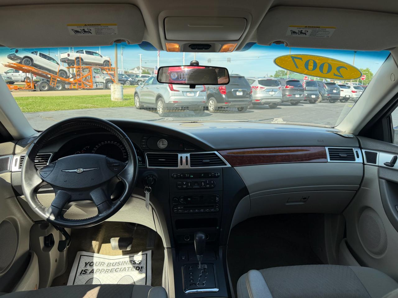Chrysler Pacifica Touring FWD 2007