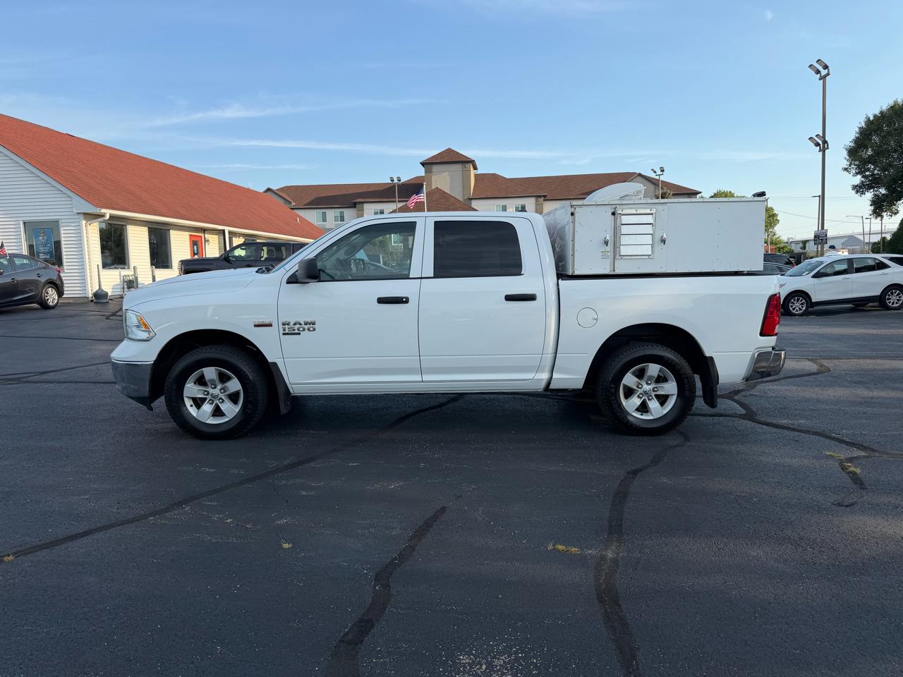 RAM 1500 Classic Tradesman Crew Cab SWB 4WD 2019