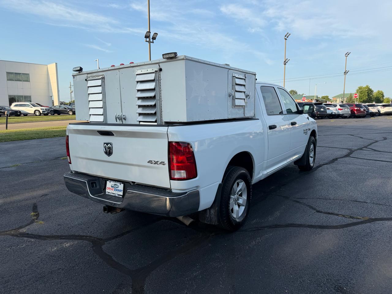 RAM 1500 Classic Tradesman Crew Cab SWB 4WD 2019