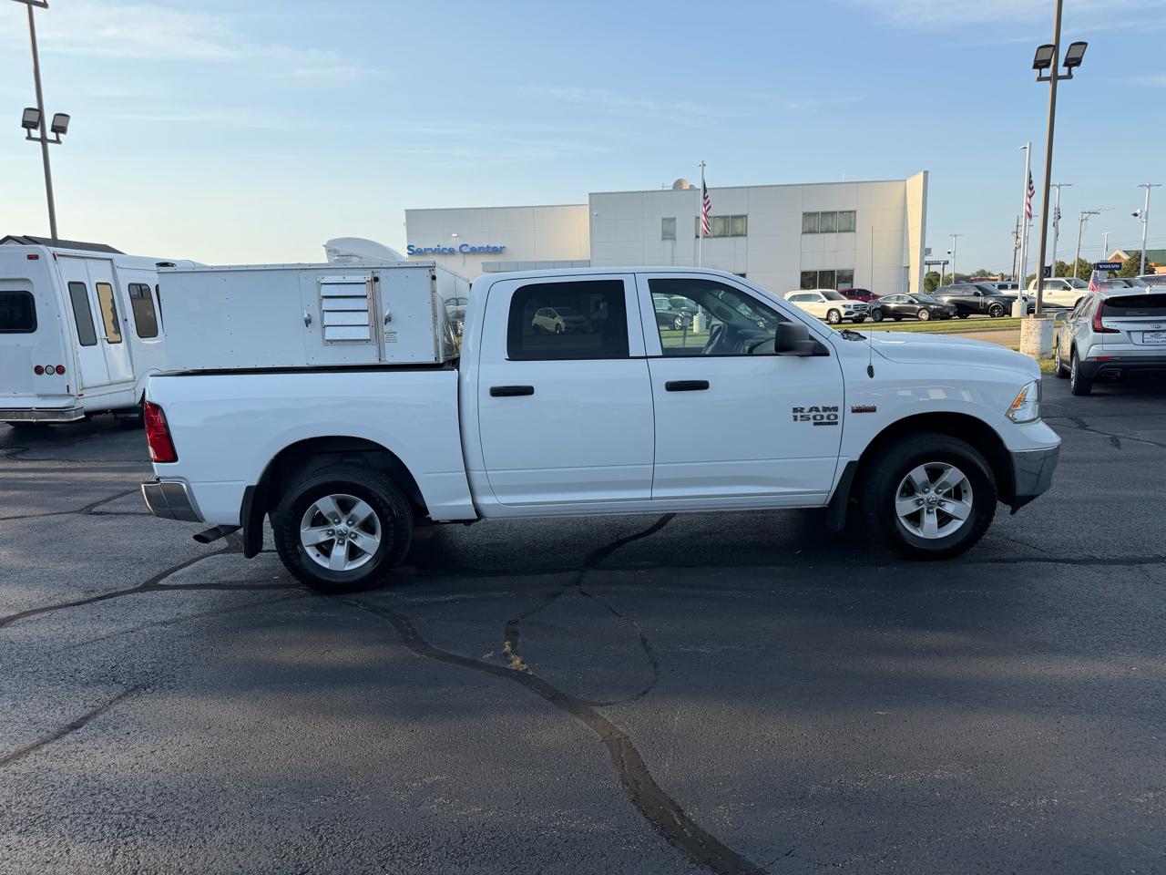 RAM 1500 Classic Tradesman Crew Cab SWB 4WD 2019