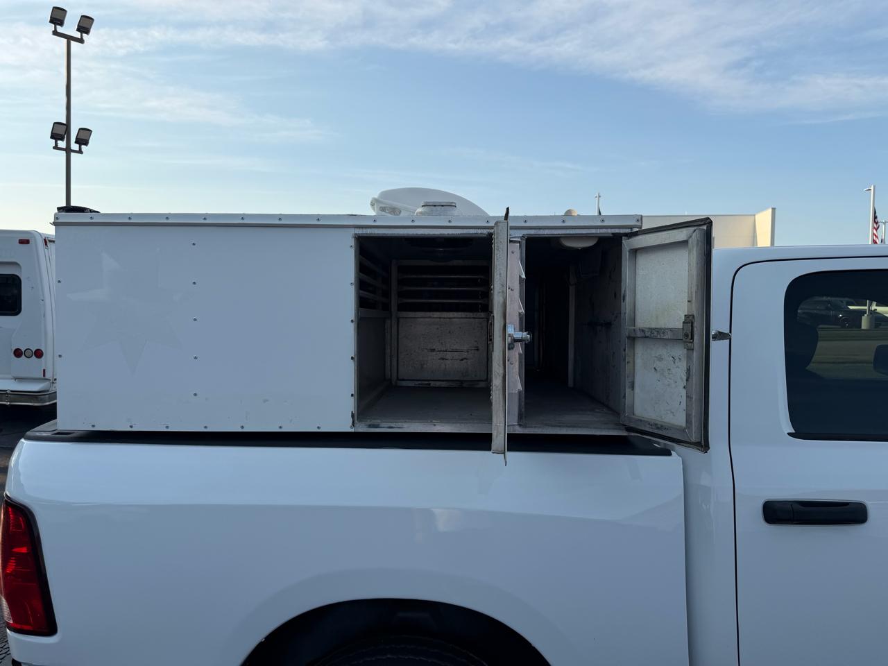 RAM 1500 Classic Tradesman Crew Cab SWB 4WD 2019