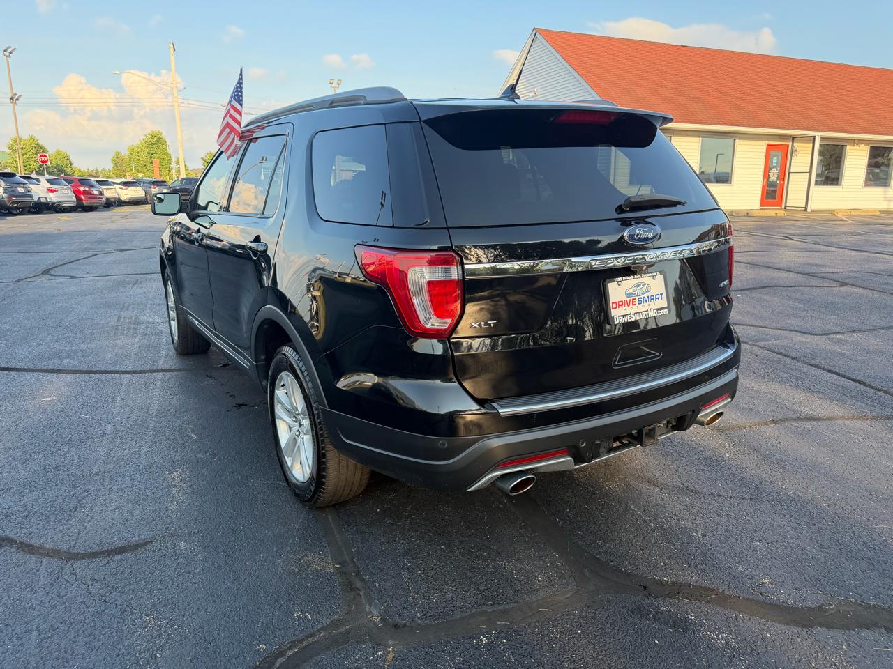 Ford Explorer XLT 4WD 2018