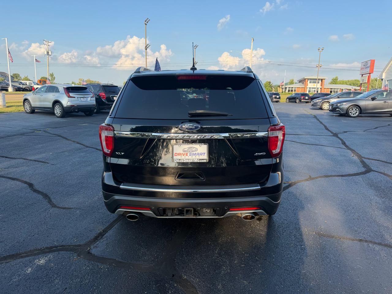 Ford Explorer XLT 4WD 2018