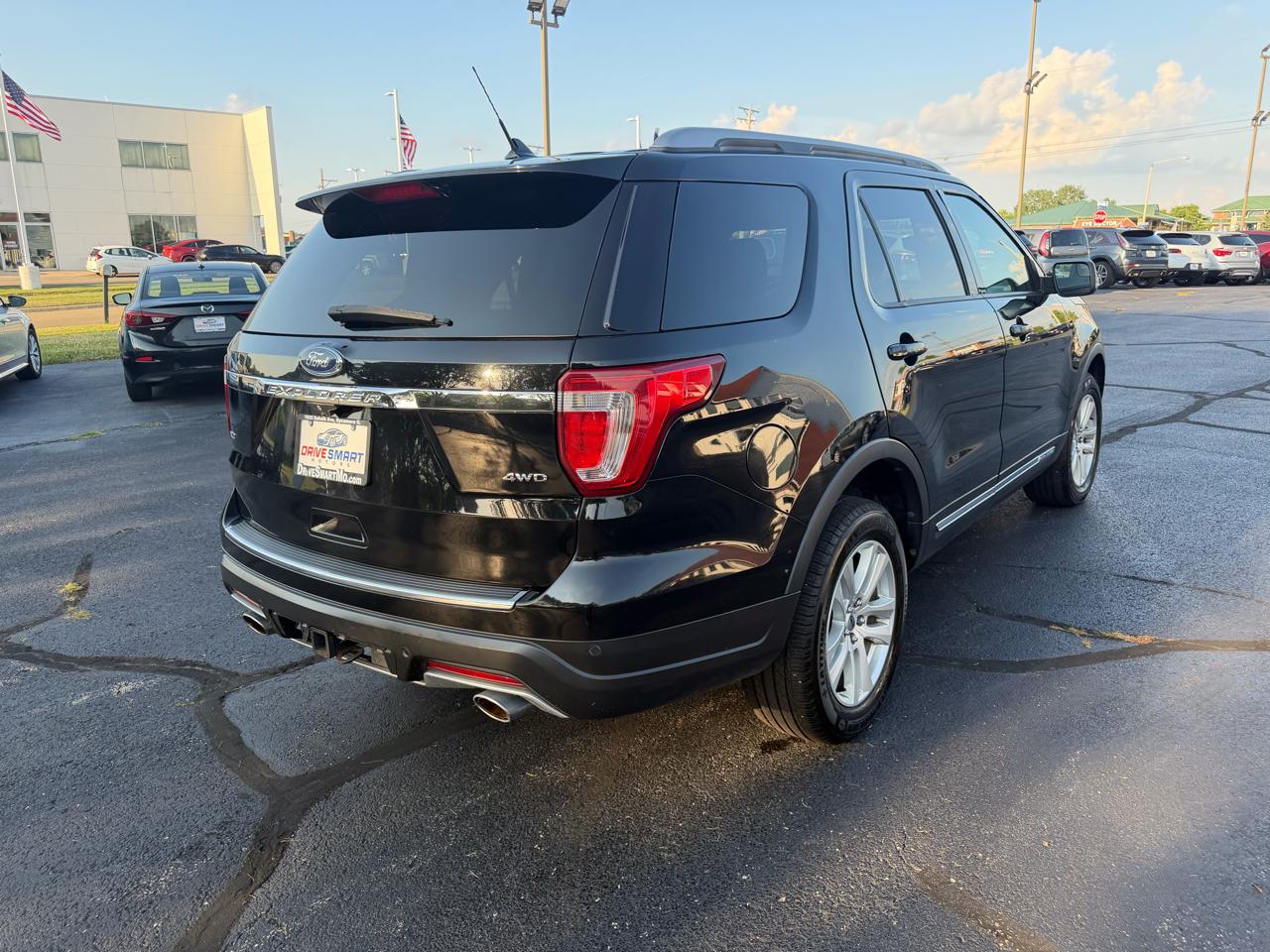 Ford Explorer XLT 4WD 2018