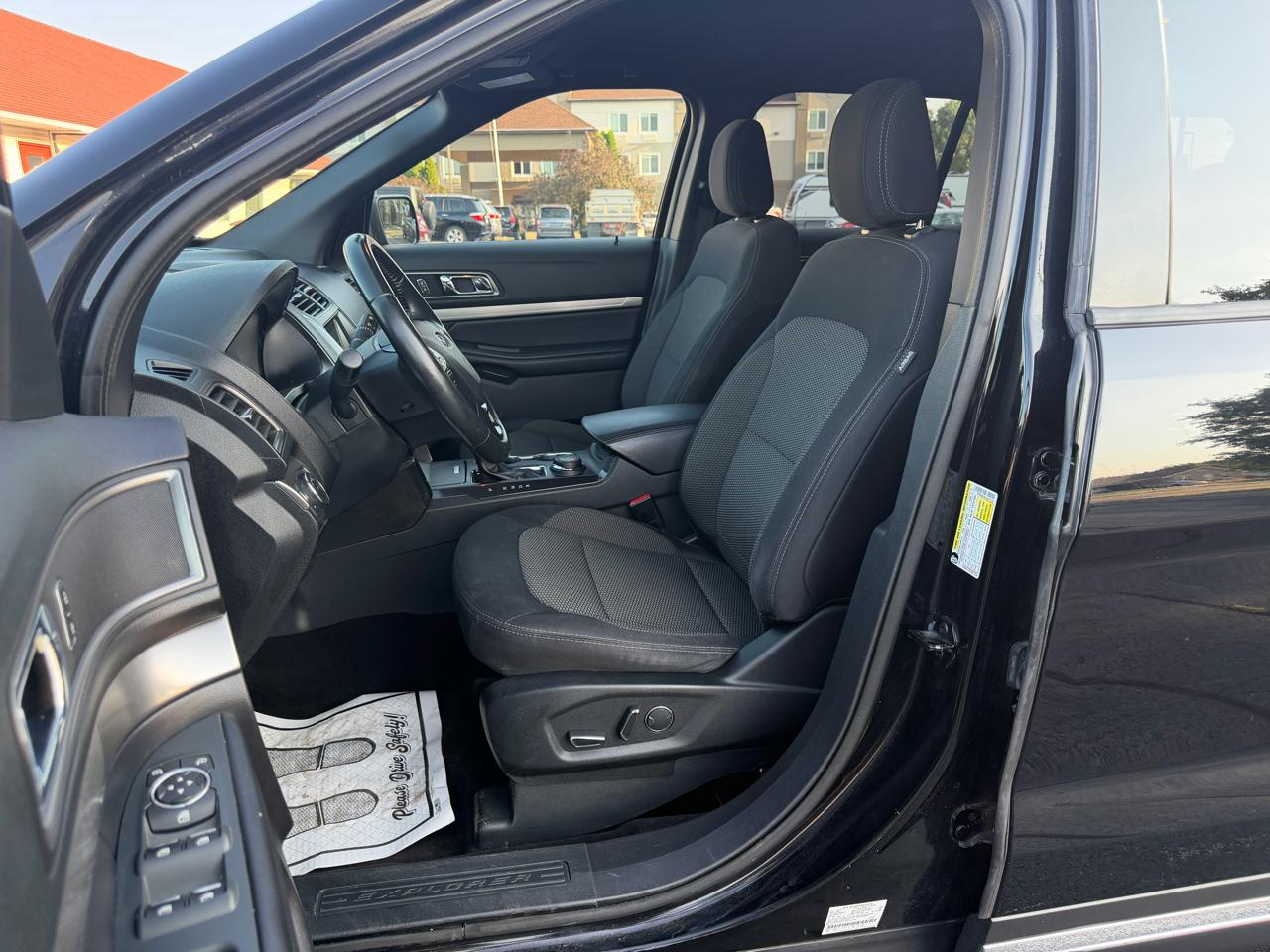 Ford Explorer XLT 4WD 2018