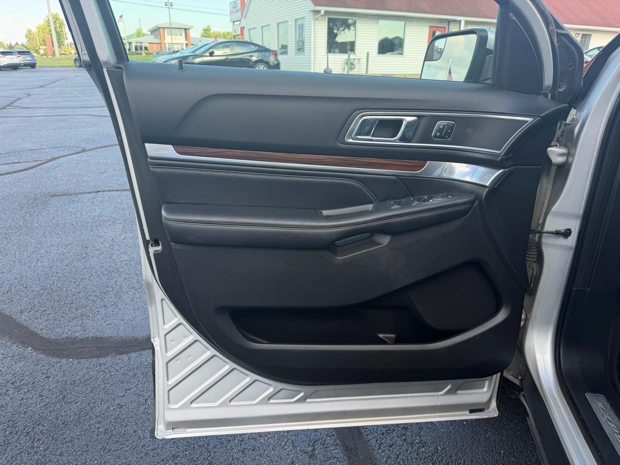 Ford Explorer Limited 4WD 2016