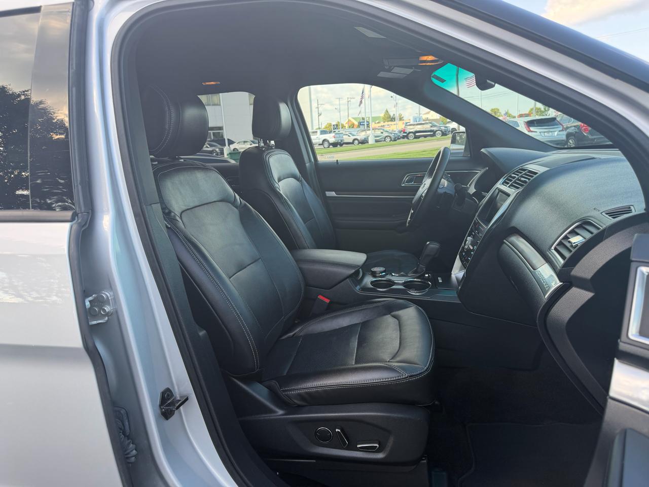 Ford Explorer Limited 4WD 2016