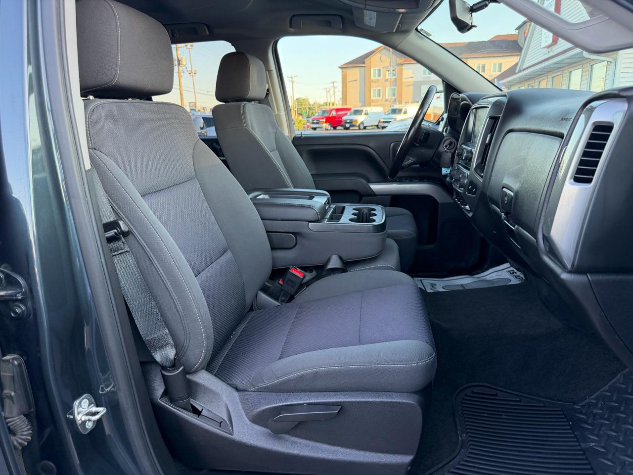 Chevrolet Silverado 1500 LT Double Cab 4WD 2018