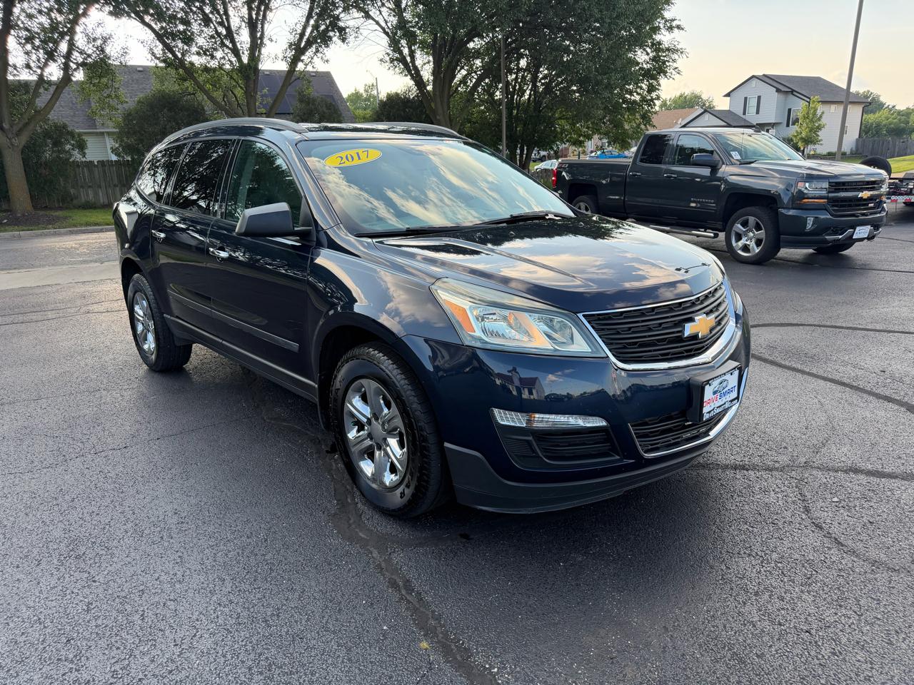 Chevrolet Traverse LS AWD w/PDC 2017
