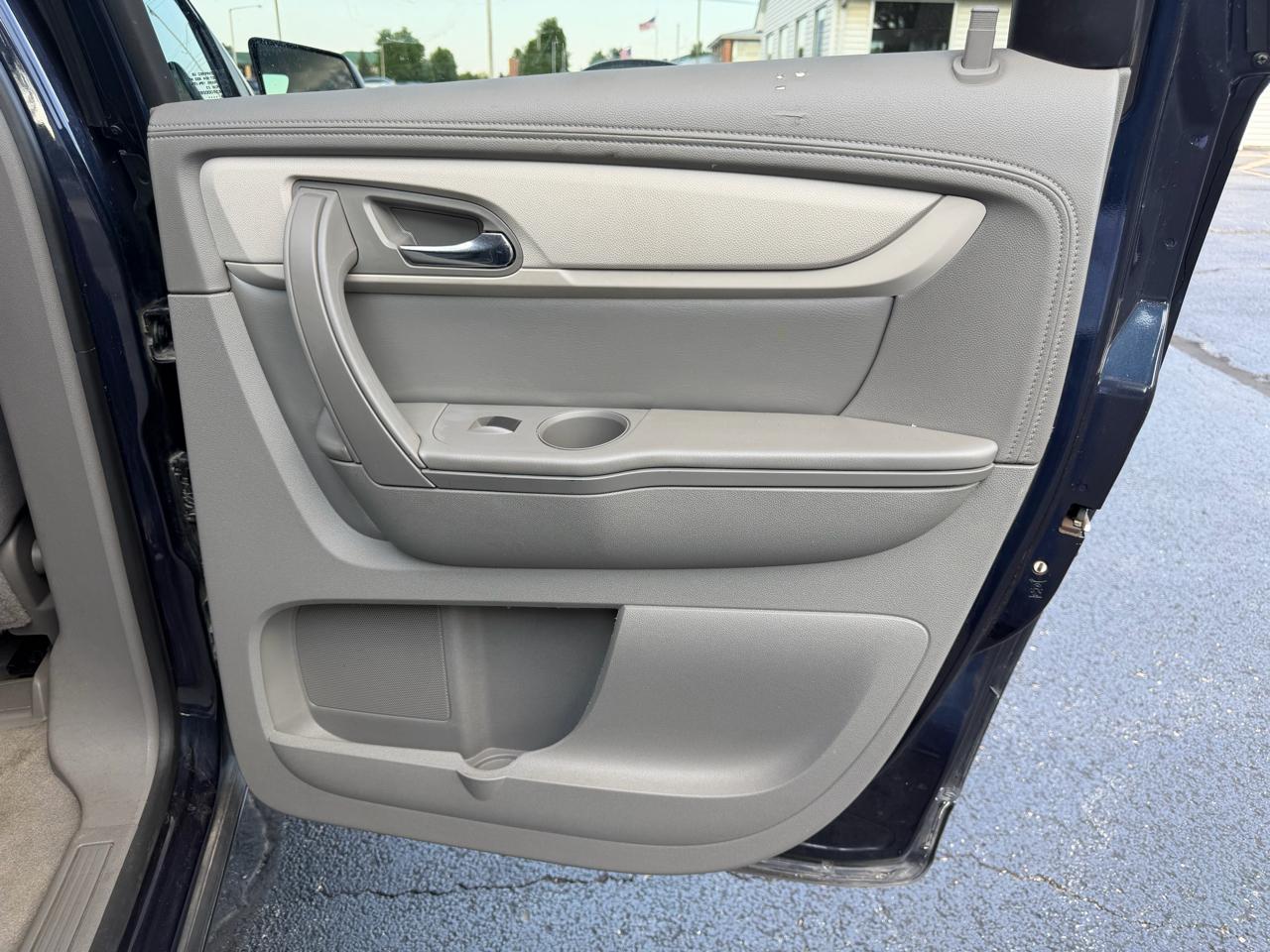 Chevrolet Traverse LS AWD w/PDC 2017