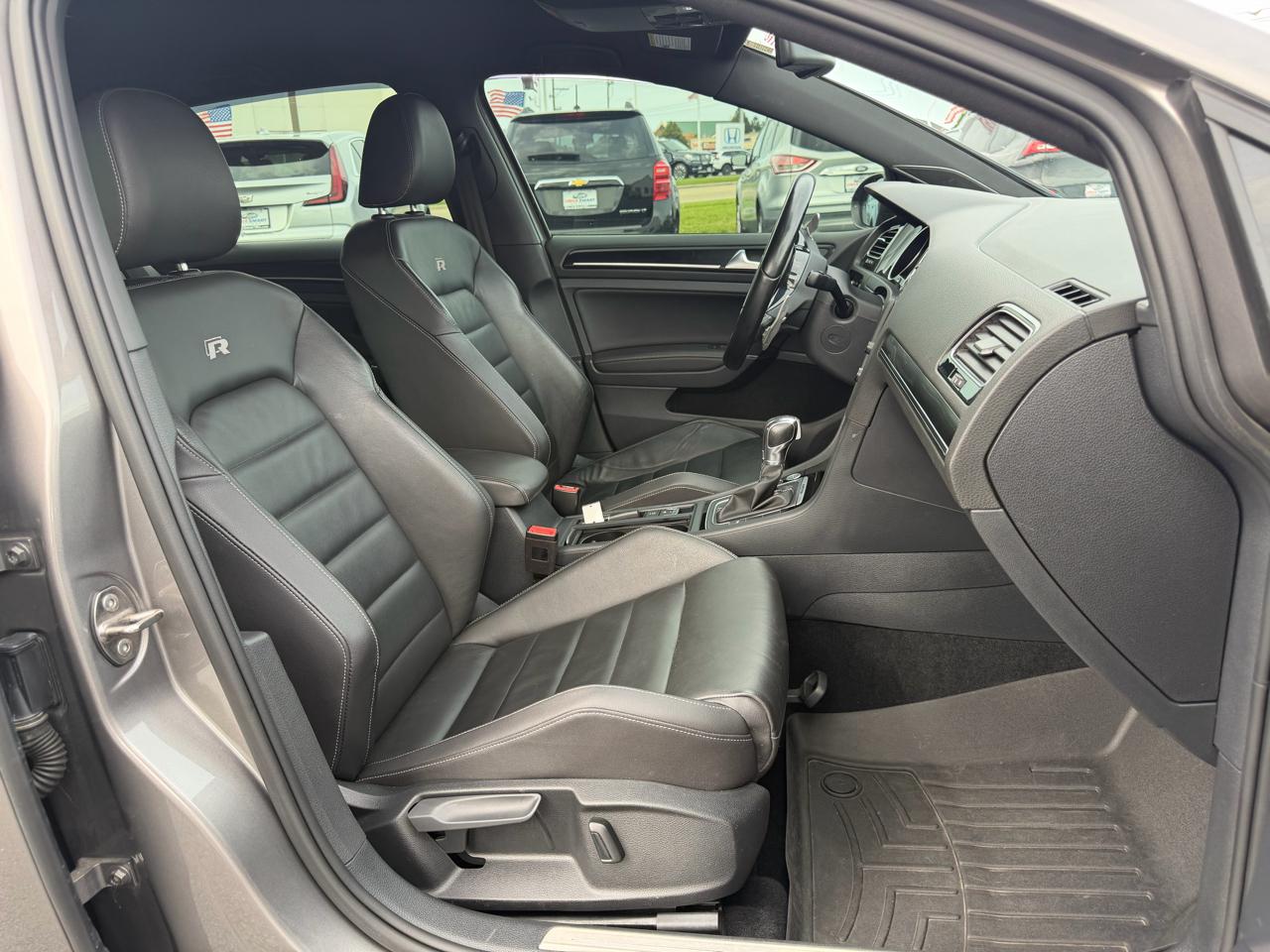 Volkswagen Golf R Base 2015
