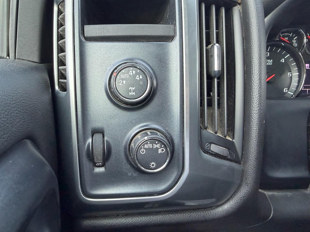 Chevrolet Silverado 1500 1LT Crew Cab 4WD 2014