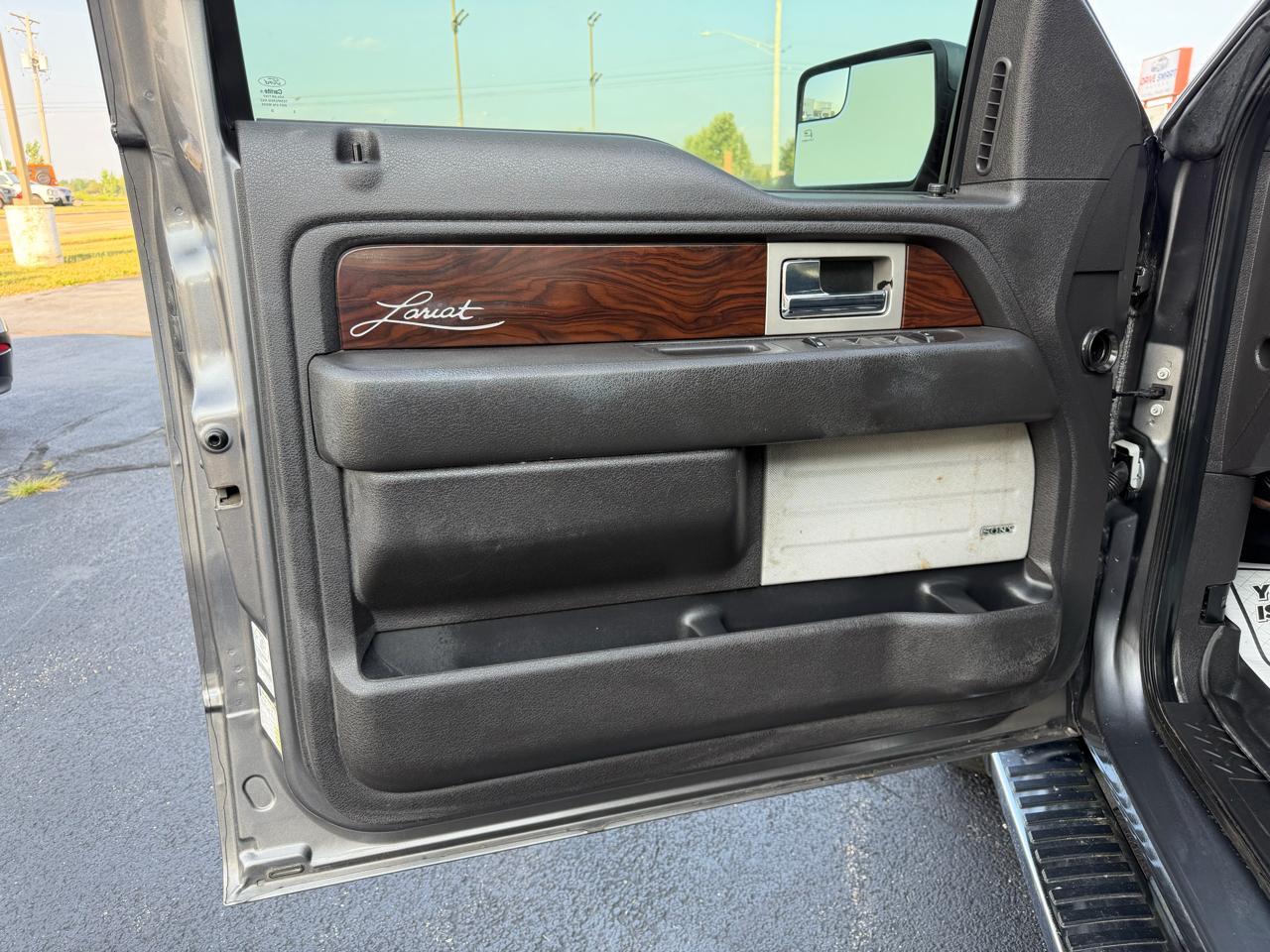 Ford F-150 Lariat SuperCrew 5.5-ft. Bed 4WD 2012
