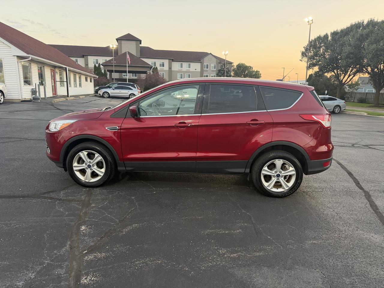 Ford Escape SE FWD 2016
