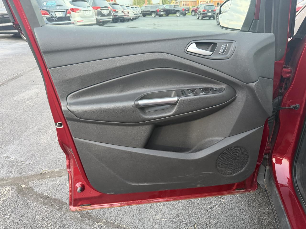 Ford Escape SE FWD 2016