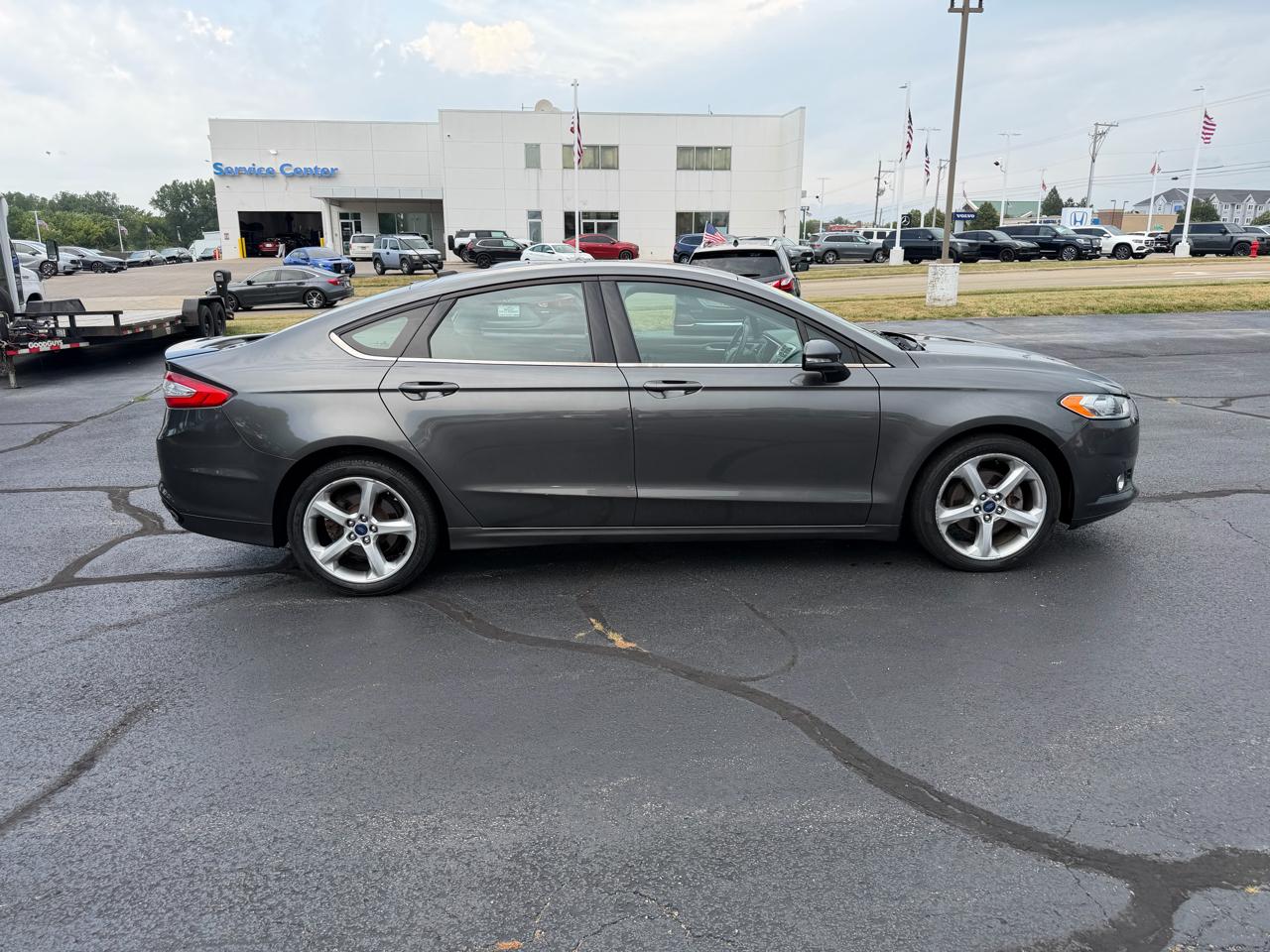 Ford Fusion SE 2016