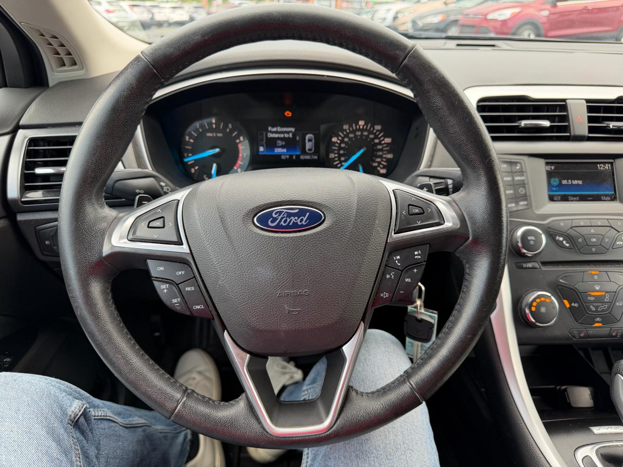 Ford Fusion SE 2016
