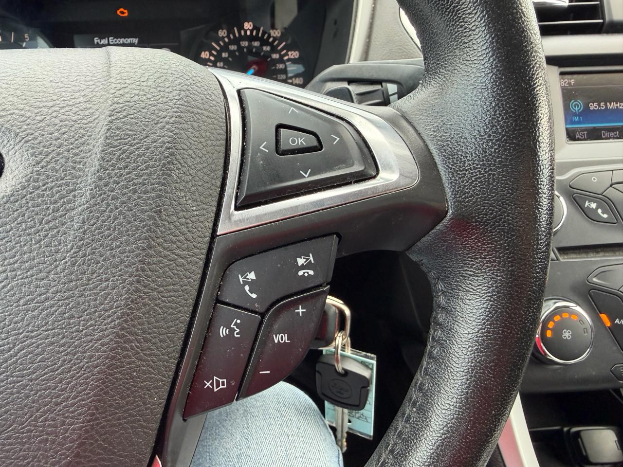 Ford Fusion SE 2016