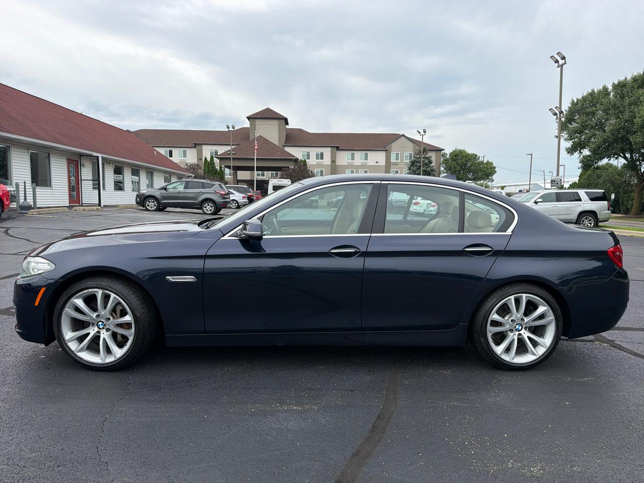 BMW 5-Series 535i xDrive 2014