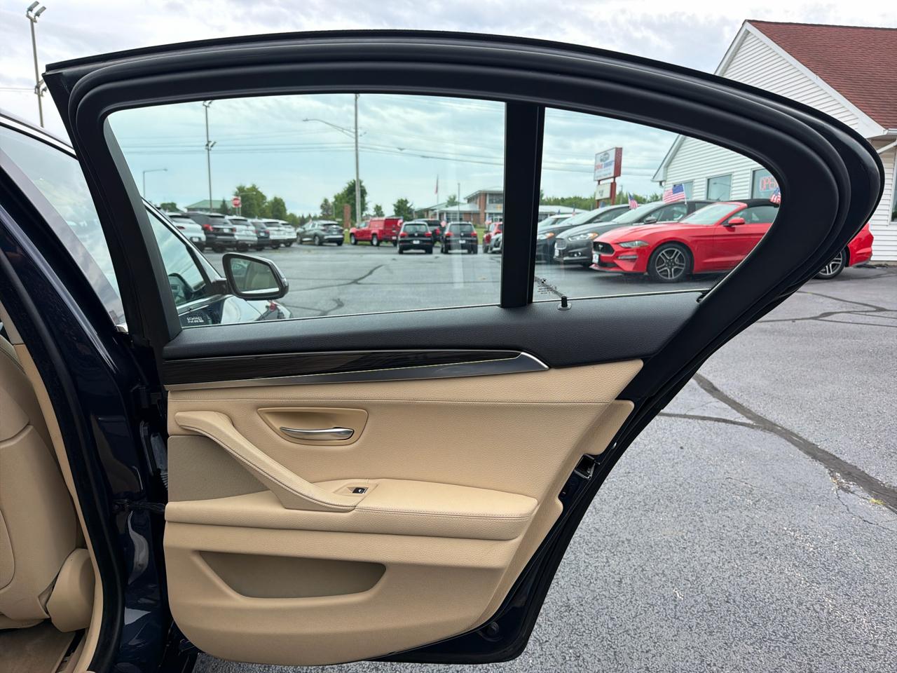 BMW 5-Series 535i xDrive 2014