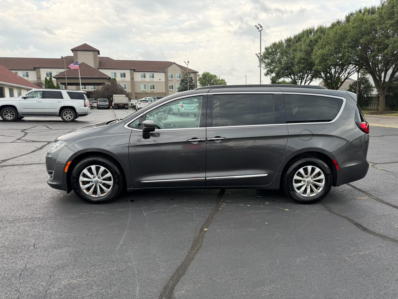 Chrysler Pacifica Touring-L 2017