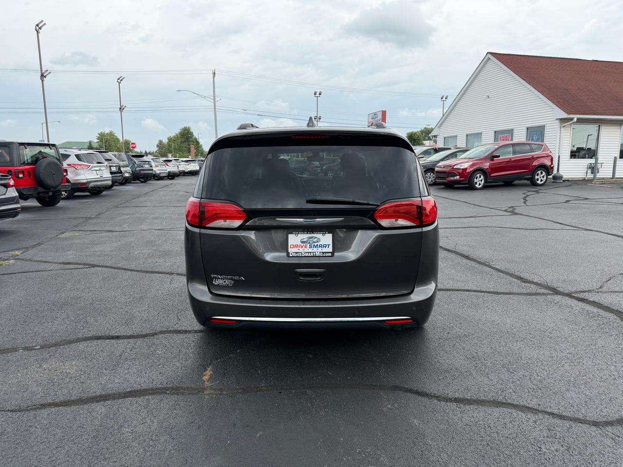 Chrysler Pacifica Touring-L 2017
